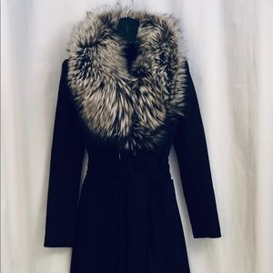 Cashmere wool blend with grey fox fur